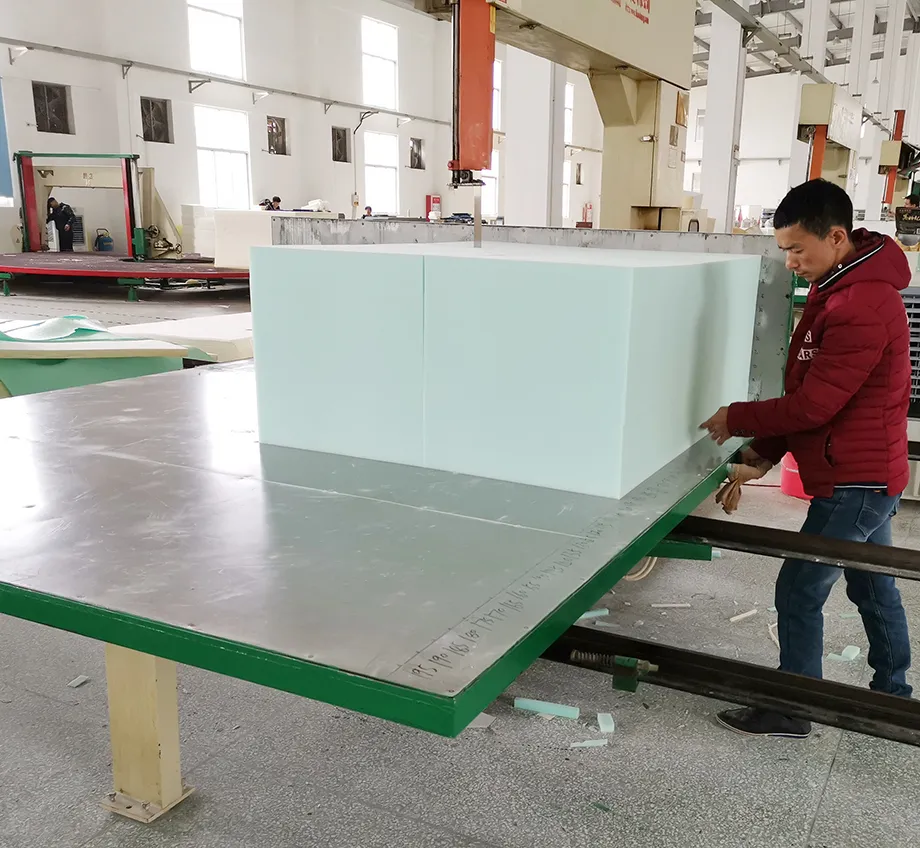 automatic vertical foam cutting machine