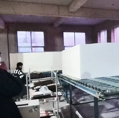 Fowm Mattress Produzzjoni Linja 90-Grad Turn Conveyor Ikkummissjonat b'suċċess